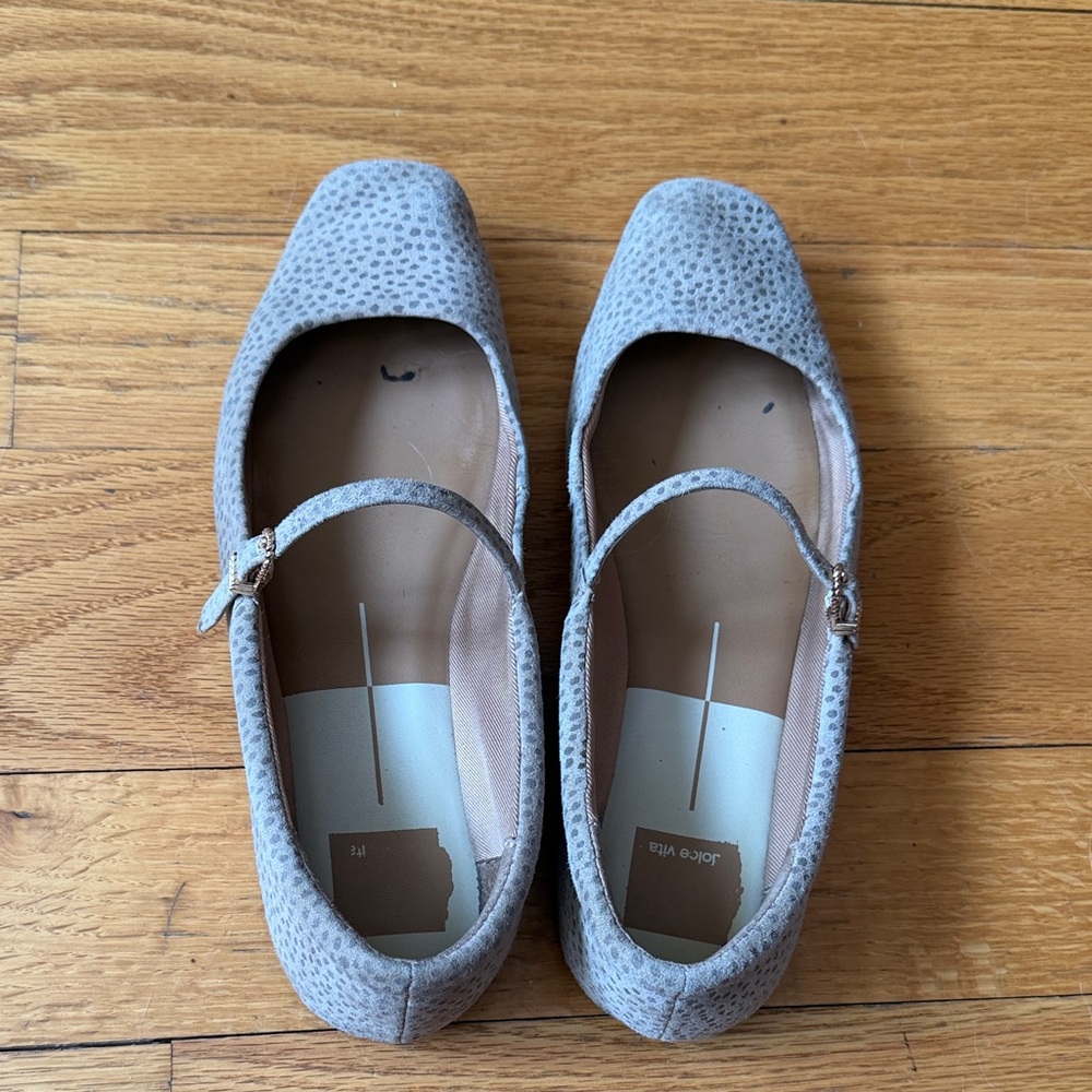 DV by Dolce Vita Textured Gray Mary Jane Flats